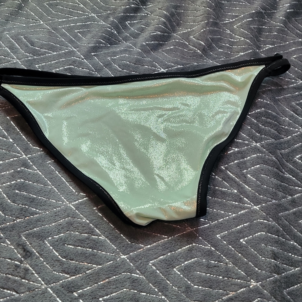 Victoria's Secret Shimmery Bikini Bottom - Picture 4 of 8